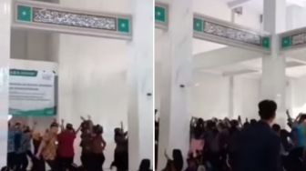 Beredar Video Diduga Mahasiswa Berjoget Ramai di Masjid, Warganet: Ditunggu Klarifikasinya