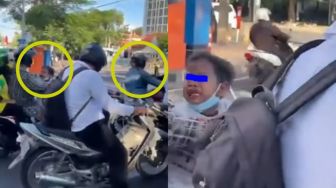 Anak Kecil Nangis Kejer Gegara Helm Pengendara Sepeda Motor Depannya, Bentuknya Nyeremin