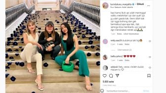 Lucinta Luna Foto Bareng Sahabat Selebgramnya, Pose Duduk Ngangkangnya Jadi Sorotan