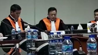 Tok! Mahkamah Kehormatan Gerindra Resmi Putuskan Pecat Sukri Zen Anggota DPRD Palembang Yang Gebuki Ibu-ibu di SPBU