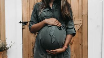 Bukan Cuma Mitos! 6 Hal Ini Tidak Boleh Dilakukan Ibu Selama Hamil Muda
