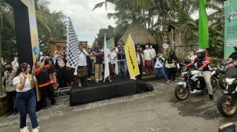 Program CSR Festival Kreatif Lokal 2022, Adira Finance Dirikan Tengara Desa Ramah Berkendara di Malang