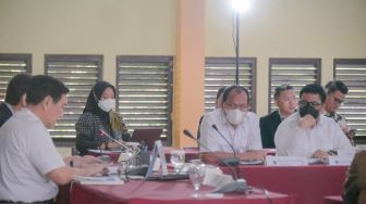 Bupati Samosir Diminta Ambil Tindakan, Kadis Pariwisata Bungkam