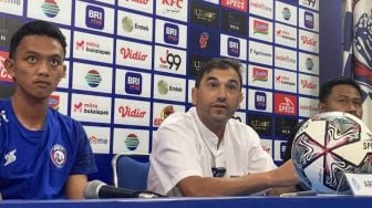 Aremania Minta Coach Eduardo Almeida Diganti, Manajemen Arema FC: Tidak Mudah Mengganti Pelatih