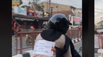 Laki-laki Ini Bonceng Istri yang Hamil, Pengendara Ini Tulis Pesan Menyentuh