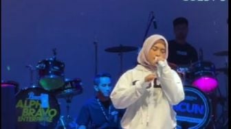 Tutup Gelaran Konser Dari Hati bertajuk Senandung Cidro, Woro Widowati Sukses Bikin Penonton Ambyar Bareng