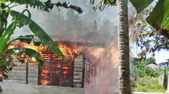 Rumah Terbakar di Padangsidimpuan, Nenek Tewas Terpanggang