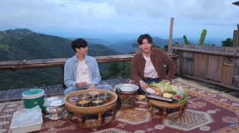 Ikutan Healing Trip Bareng Pond dan Phuwin di Little Big World