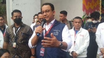 Ajak Delegasi U20 Naik Bus Listrik dan MRT, Anies: Melihat Sisi Baru Jakarta