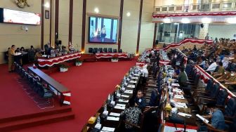 Sidang Paripurna Molor, Aulia Rachman Tegur Anggota DPRD Medan