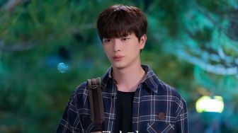 9 Potret Yook Sungjae di Golden Spoon, Drama Baru yang Bakal Tayang Bulan Depan