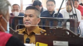 Ade Yasin Hadirkan Inspektur Kemendagri di Sidang Dugaan Suap Auditor BPK