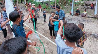 2 Tahun Menunggu, Masyarakat Desa Oe Ekam NTT Akhirnya Bisa Nikmati Air Bersih