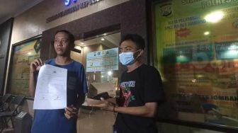 Kamera Jurnalis Dirusak Oknum Guru saat Meliput Kericuhan Pertandingan Bola Voli Piala Bupati Jombang