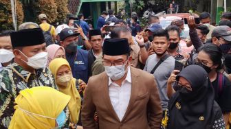 Tak Mau Kecelakaan Maut Terulang, Ridwan Kamil Dorong Pembangunan JPO di Depan  SDN II dan III Kota Baru Bekasi