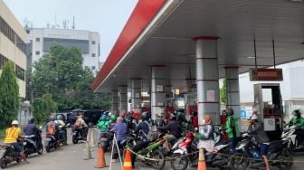 Harga Pertalite Batal Naik, Begini Situasi Terkini SPBU Pertamina Di Jakarta Selatan