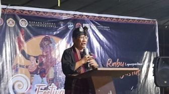 Wabup Lotim Buka Festival Malam Budaya Lenek, Tampilkan Beragam Kesenian