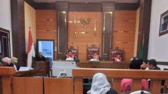 Sidang Dugaan Korupsi KONI Padang, Hakim: Gubernur Harus Dipanggil Biar Persoalan Terang Menderang