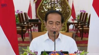 Jokowi Bilang Butuh Pemikiran Abu Nawas, Minta Ekonom Tak Pakai Pakem Hadapi Krisis