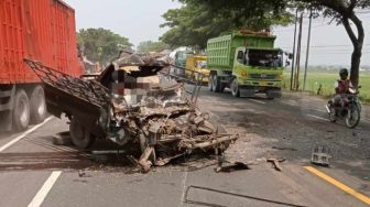 Kecelakaan Pikap Vs Truk di Jalan Raya Tuban Menewaskan Perangkat Desa