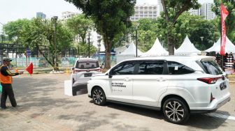 Toyota Ajak Pengunjung Otobursa Tumplek Blek Jajal Fitur TSS di All New Veloz