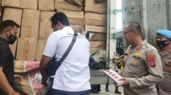 Polisi Gagalkan Penyelundupan Ratusan Bungkus Rokok Ilegal di Sumbar