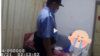 Kaget Ortu Mendadak 'Hilang' Tengah Malam, Bocah ini Minta Nginap di Kantor Polisi sampai Mau Bayar