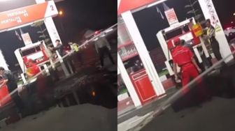 Harga BBM Resmi Naik! Viral Video Petugas SPBU Selamatkan BBM Bocor, Warganet: Mending Buat Aku
