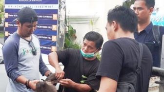 Warga Kota Manado Ditangkap Polisi Karena Pelihara Monyet Tanpa Izin