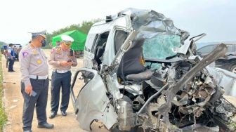 Warga Depok dan Cianjur Jadi Korban Kecelakaan Maut di Tol Semarang-Batang