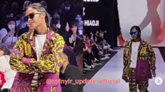 Tak Jalan di Zebra Cross Lagi, Bonge Tampil di Catwalk Bergengsi JF3 Fashion Festival