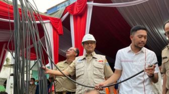 Atasi Kesemrawutan Kabel Udara di Jakarta, Ini Solusi Anies