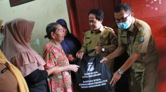 Penuhi Kebutuhan Pokok, Pemkot Tangerang Salurkan Bantuan untuk Masyarakat