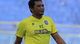 Tak Ada Pemain Titipan! Asisten Pelatih Arema Peringatkan Pemain Soal Disiplin Latihan Fisik