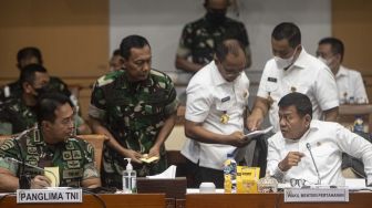 Kala Panglima TNI Dikuliti Politisi, Ungkit Anak Jenderal Dudung Gagal Lolos Akmil: Emang Harus Masuk?