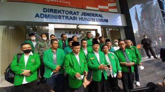 PPP Serahkan Berkas Pergantian Ketum Baru Ke Kemenkumham