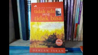 Ulasan Buku Tidak Ada yang Tidak Bisa, Jatuh Bangun Karmaka Surjaudaja