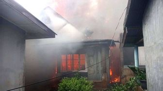 Tiga Rumah Warga di Padangsidimpuan Terbakar