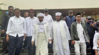 Terpopuler: Warga Tolak Pembangunan Gereja di Cilegon, Ferdy Sambo dan Putri Candrawathi Bisa Dijerat Pasal Berlapis