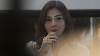 Dhena Devanka saat Ditemui di Cafe Sub Ohm, Jakarta, Rabu (7/9). [Suara.com/Oke Atmaja]