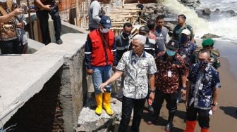 Ganjar Kucurkan Rp 12,75 Miliar Bikin Tanggul Laut di Pekalongan