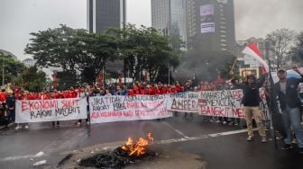 Polisi Alihkan Ruas Jalan Sekitar Monas dan DPR Buntut Aksi Demonstrasi Tolak BBM Naik