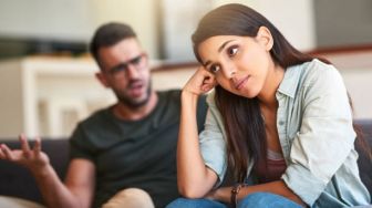6 Tanda Bahwa Kamu Egois terhadap Pasanganmu, Coba Hindari!