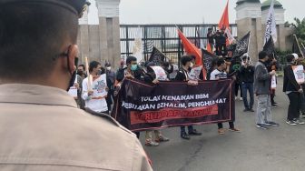 Pakar Komunikasi Sebut Unjuk Rasa Tolak Kenaikan Harga BBM Bernuansa Politis Pragmatis