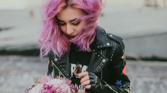 4 Dafar Trend Warna Rambut 2022 yang Wajib Kamu Coba