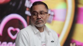 Tulisan Ini yang Bikin Lukman Sardi Yakin Pindah Agama usai Umrah, Isinya Terbayang saat Tawaf