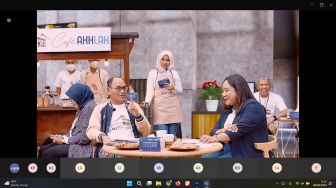 Cafe AKHLAK, Bincang Santai Dirut Semen Gresik tentang Core Value AKHLAK Jembatan Antar Generasi