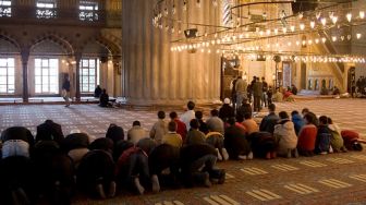 Syarat Meninggalkan Sholat Jumat Menurut Ulama