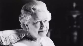 Ratu Elizabeth Fans Klub Sepakbola Mana? Jangan Kaget Pas Sudah Tahu