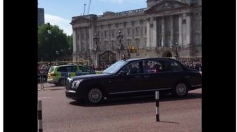 Turut Berduka, Chef Juna Bagikan Momen Bertemu Ratu Elizabeth II